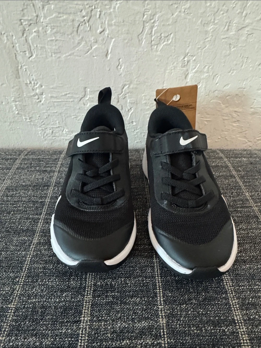 Nike Kids Black & White Hook-and-Loop Athletic Sneakers Size 11c